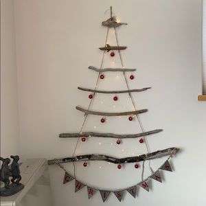 Driftwood hanging tree